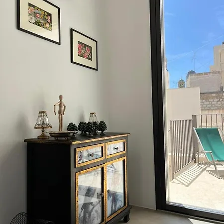Apartament Garraffa 72 *